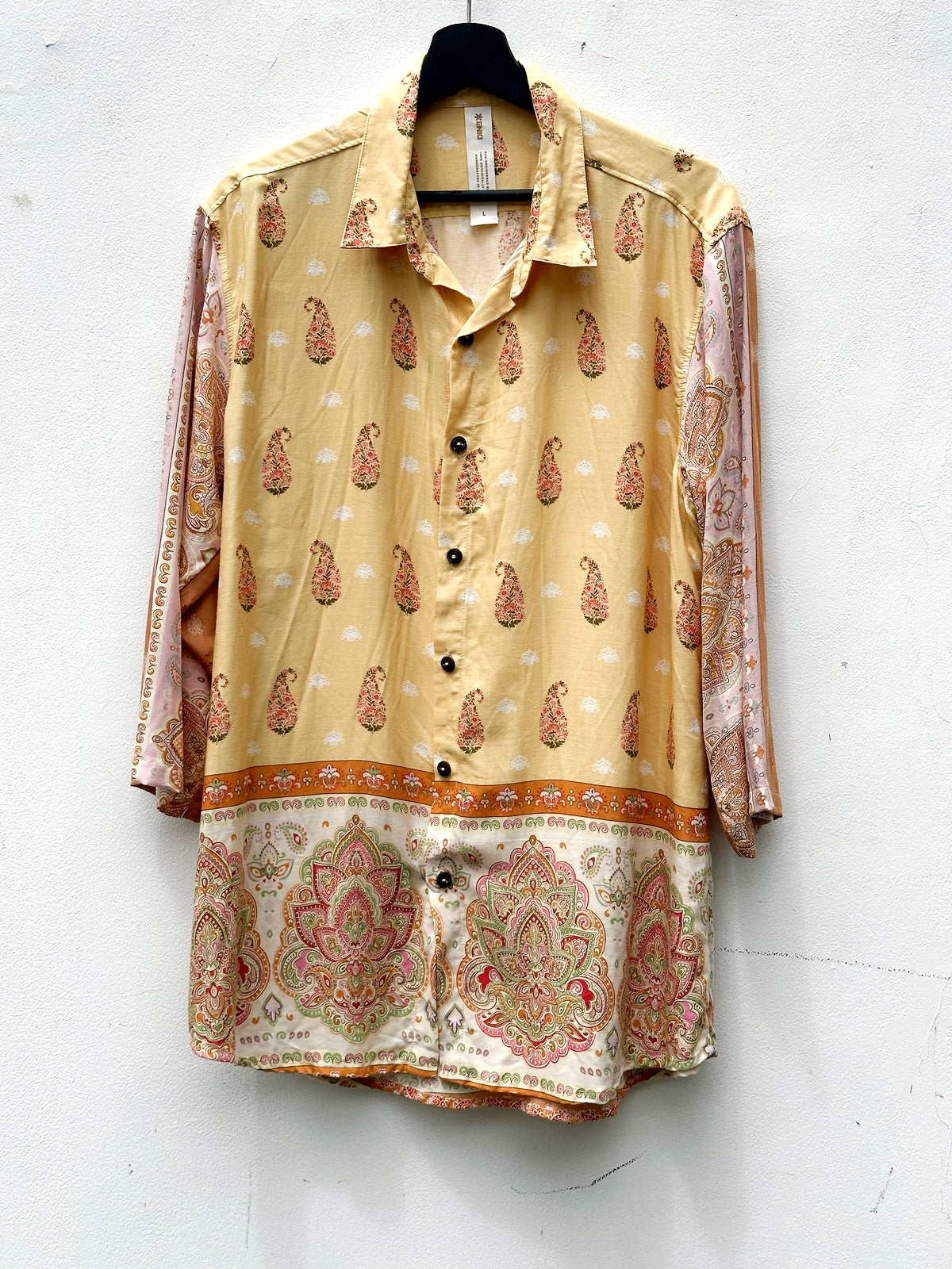 Enki 100% Cotton Yellow Paisley 3/4 Sleeve Button-Up Collared Shirt